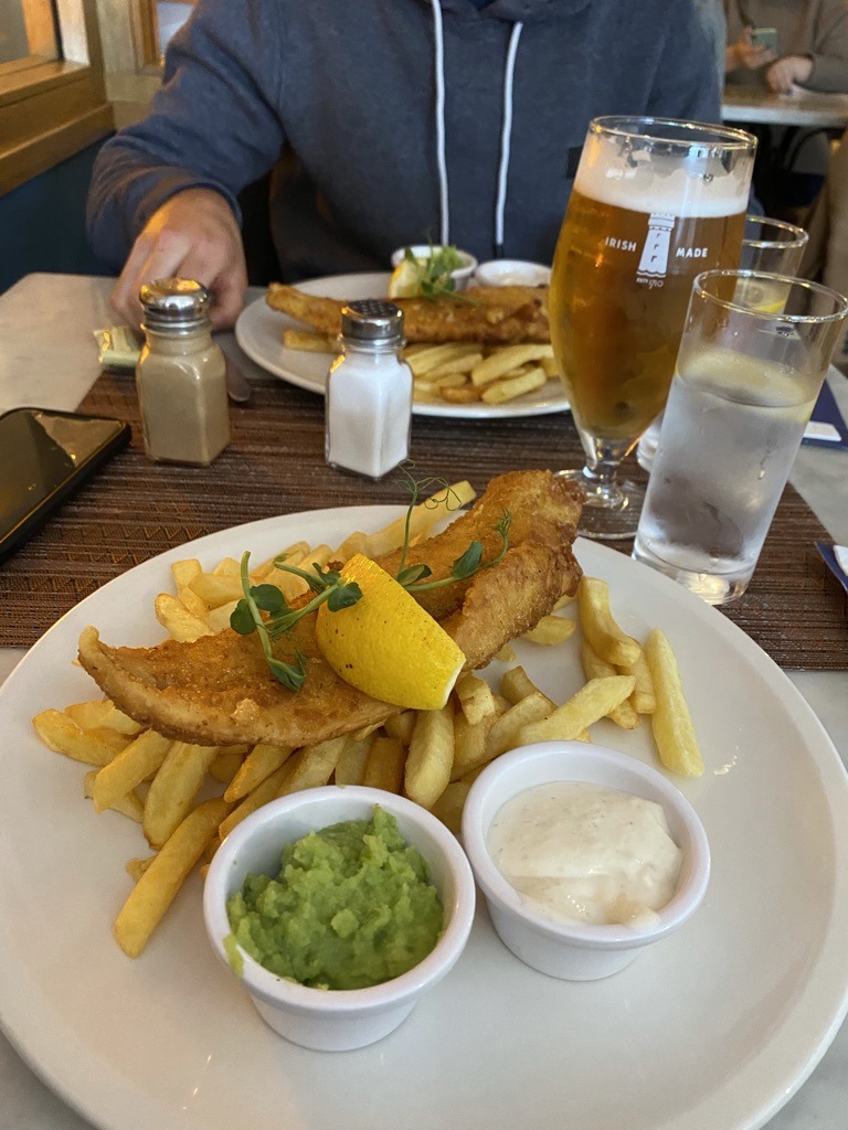 DE348140-C5D9-468B-BFAD-024DBB600187_1_105_c