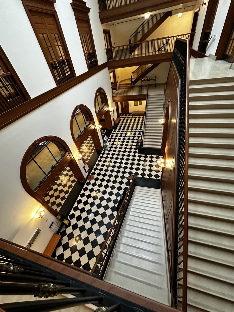 E9396221-0EA1-4044-9B70-625AAEC87493_1_105_c